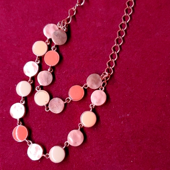 Pretty Necklace - Picture 1 of 3